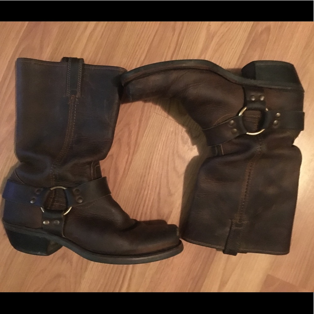 Frye Harness Boot women's 9